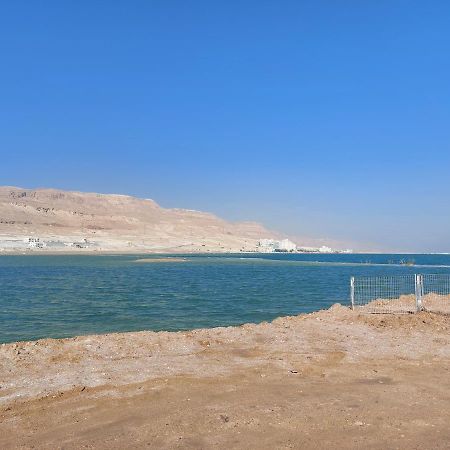 המקום של כרמית Neve Zohar Exterior photo