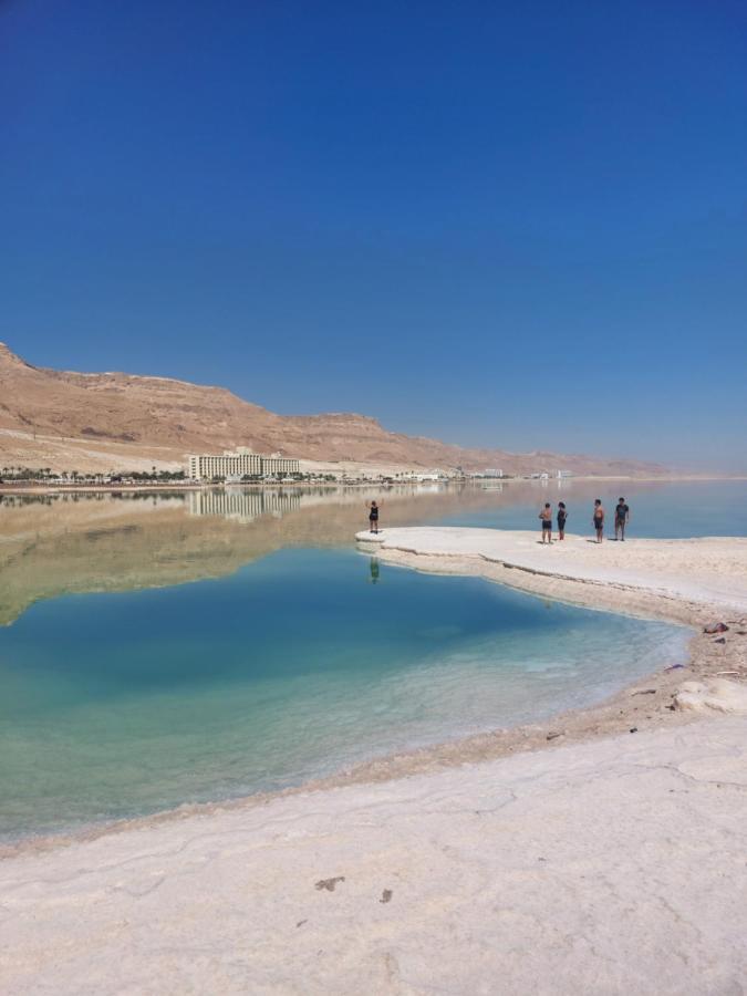 המקום של כרמית Neve Zohar Exterior photo